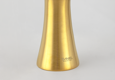 Смеситель для раковины Daniel Diva DV606DP, золото брашированное