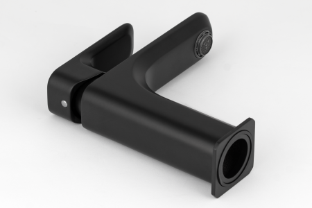 Смеситель для раковины Daniel Tiara TA606N15, чёрный матовый